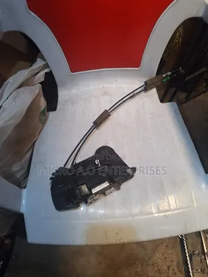 Toyota Camry 2025 2026 Front Door Catcher