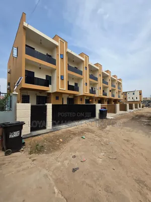 4bdrm Duplex in Ogba GRA for sale