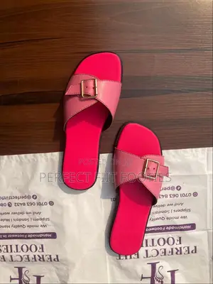 Female Handmade Buckle Pink Slippers
