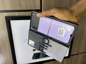 Samsung Galaxy Z Flip4 256 GB Purple