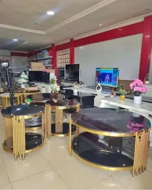 Luxury Center Table With 2 Side Stools