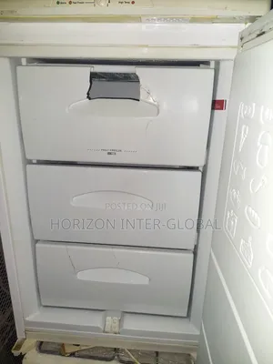 Hotpoint 3 Boxes Upright Freezer
