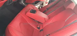 Toyota Camry XSE FWD (2.5L 4cyl 8AM) 2018 White