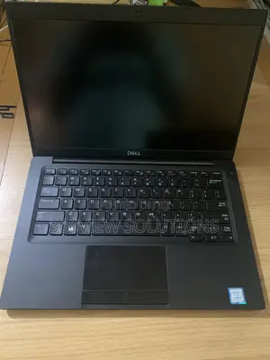 Laptop Dell Latitude 7390 8GB Intel Core i5 SSD 256GB