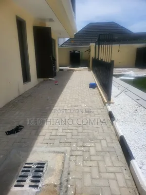 5bdrm Duplex in Parkview Estate for rent