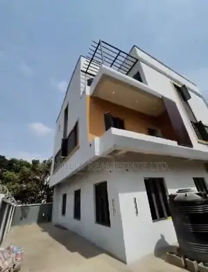 5bdrm Duplex in Utako for sale