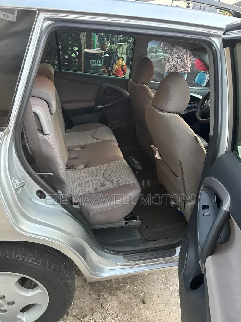 Toyota RAV4 2008 Silver