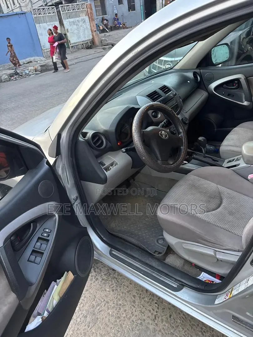 Toyota RAV4 2008 Silver