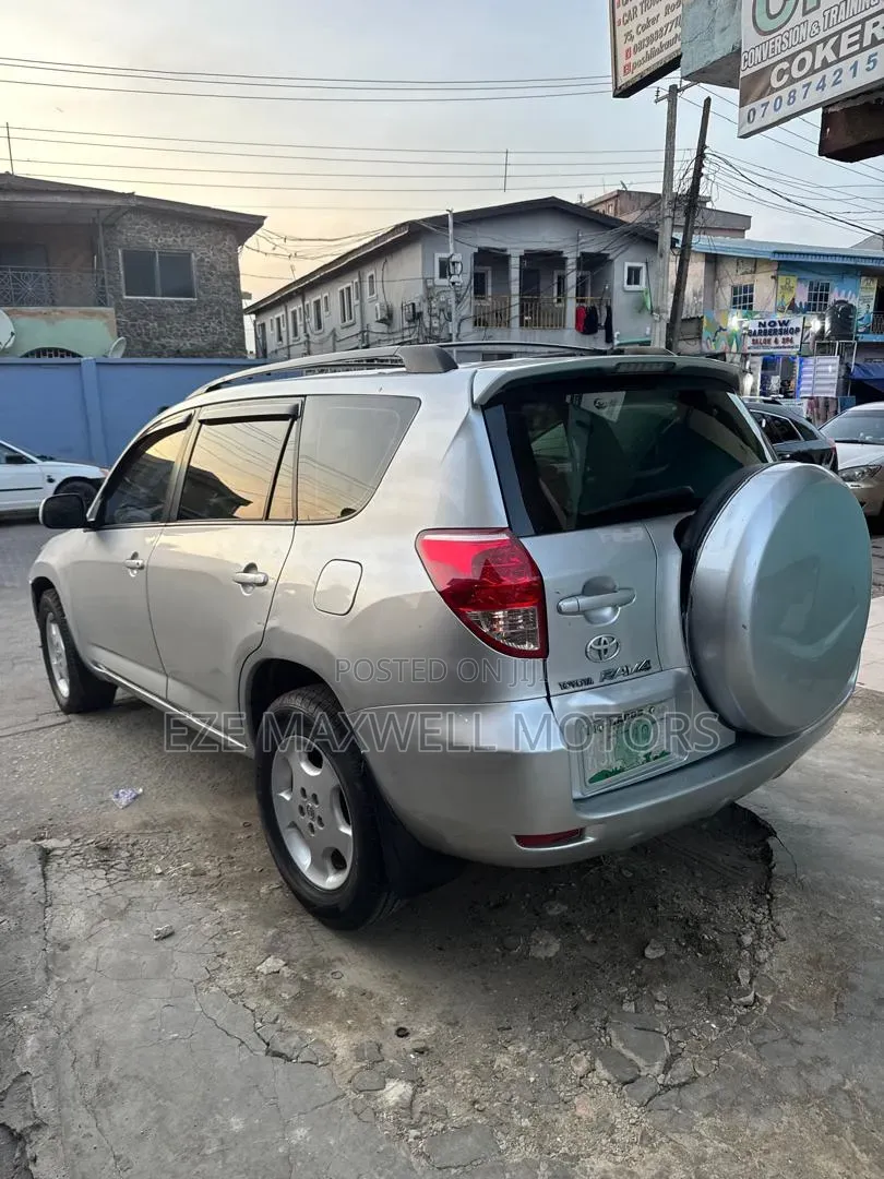 Toyota RAV4 2008 Silver