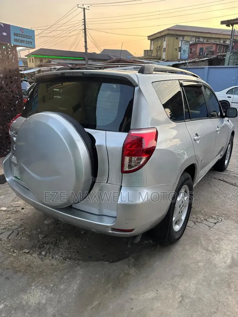 Toyota RAV4 2008 Silver