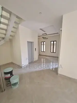 5bdrm Duplex in Banana Island for sale