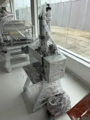 Nylon Punching Machine - Pneumatic Nylon Punching Machine