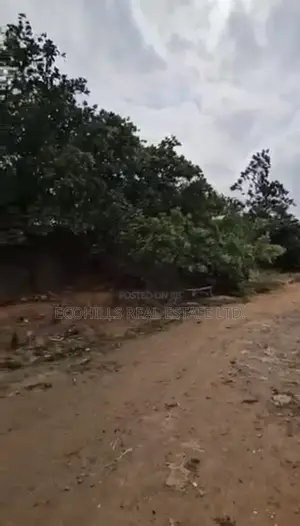 785sqm Land