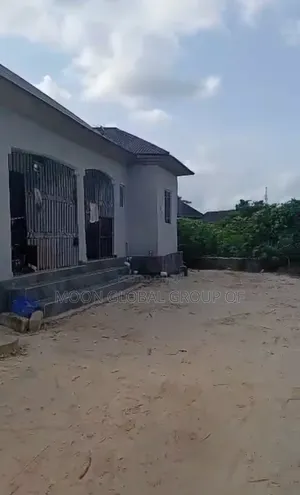 Fine Table Land Of 100 By 50 For Sale
