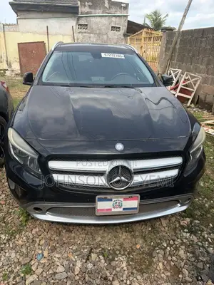 Mercedes-Benz GLA 250 2016 Black
