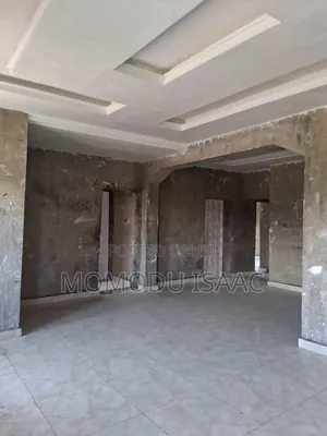 3bdrm Duplex in Idu Police for sale