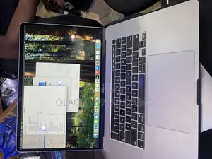 Laptop Apple MacBook Pro 2019 32GB Intel Core i7 SSD 1T