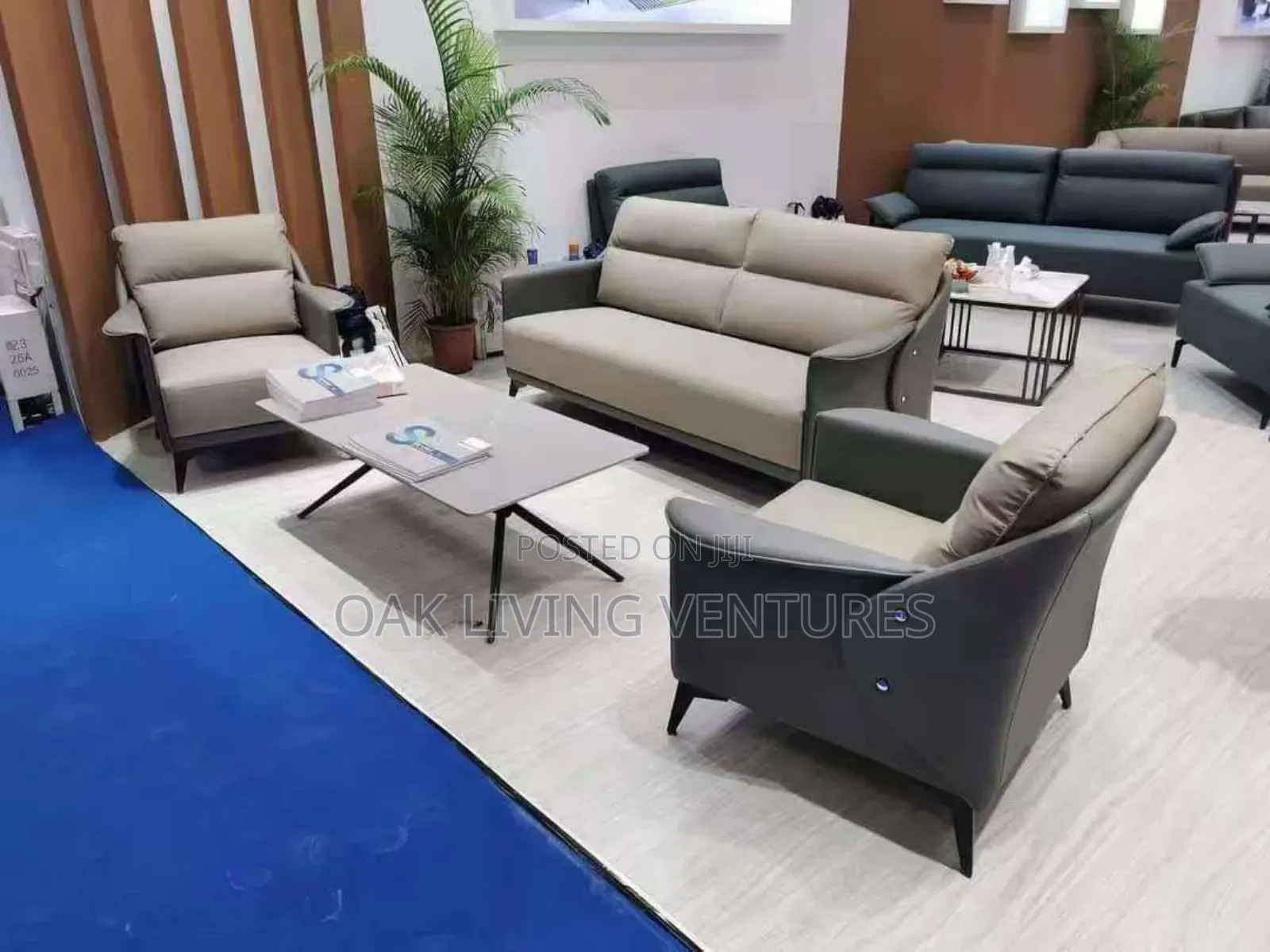 5 Seater Office Sofa