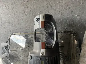 Dashboard Volkswagen Touareg 2006 2008
