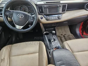Toyota RAV4 Limited 4dr SUV AWD (2.5L 4cyl 6A) 2015 Red