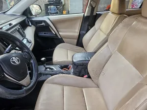 Toyota RAV4 Limited 4dr SUV AWD (2.5L 4cyl 6A) 2015 Red