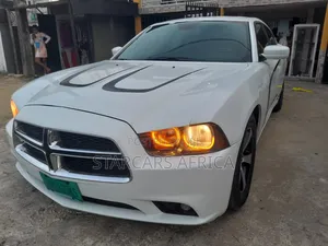 Dodge Charger 2013 White