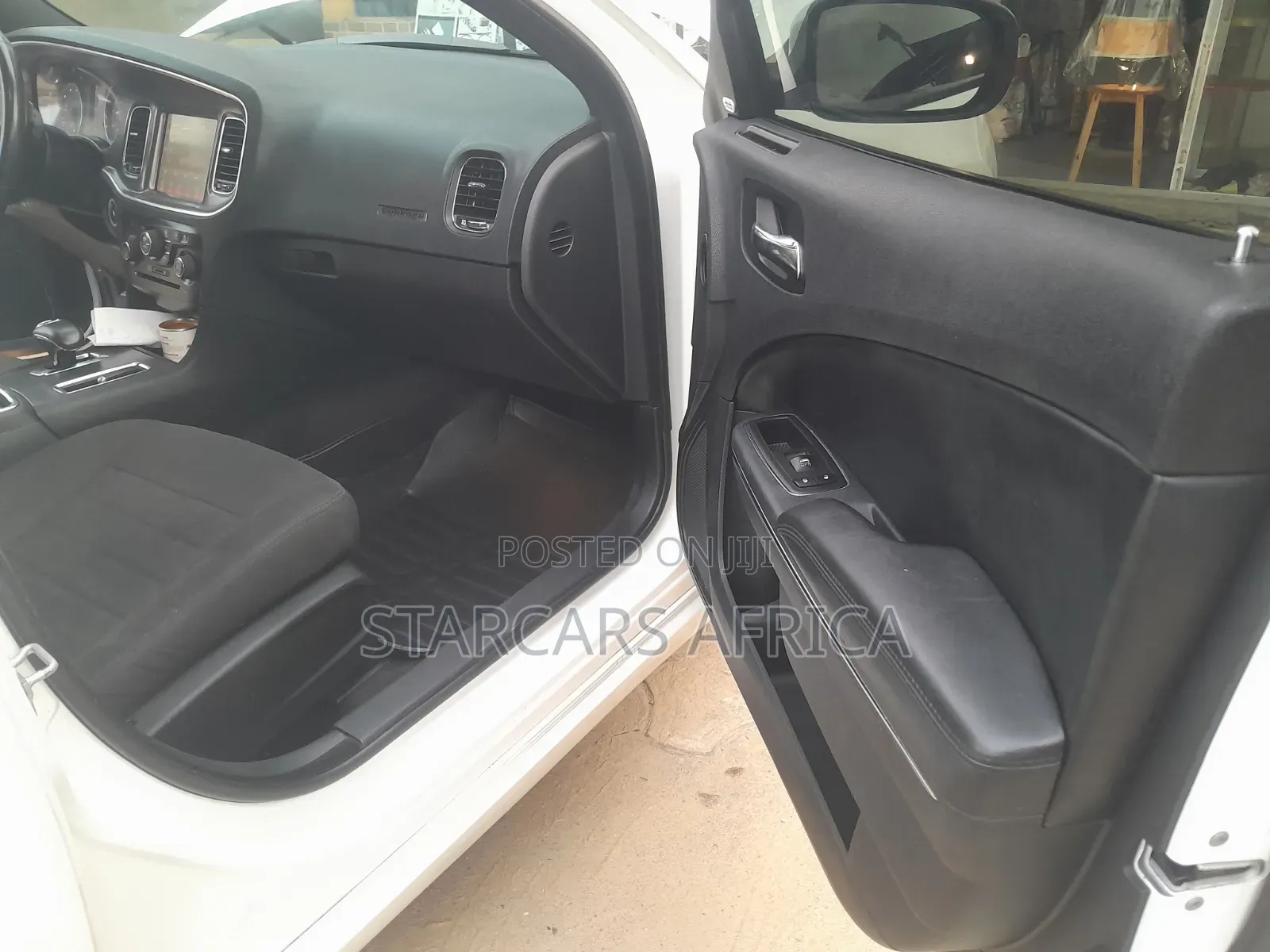 Dodge Charger 2013 White