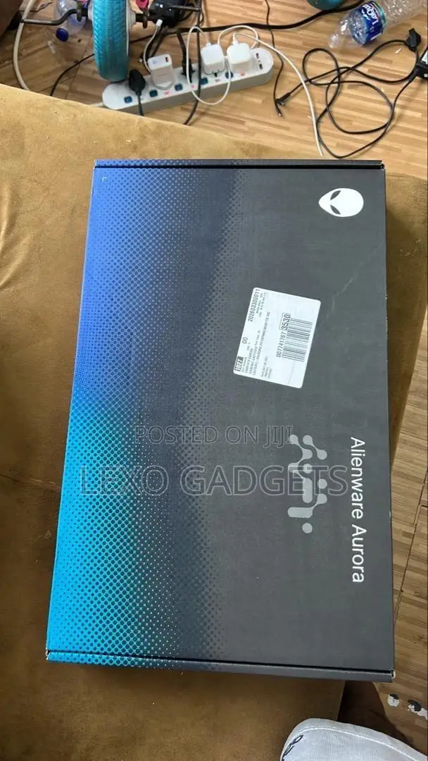 New Laptop Alienware 16x Aurora 32GB Intel Core Ultra 9 SSD 1T