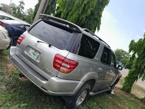Toyota Sequoia 2006 Silver