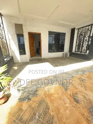 Furnished 3bdrm Townhouse / Terrace in Gra Ikota for rent