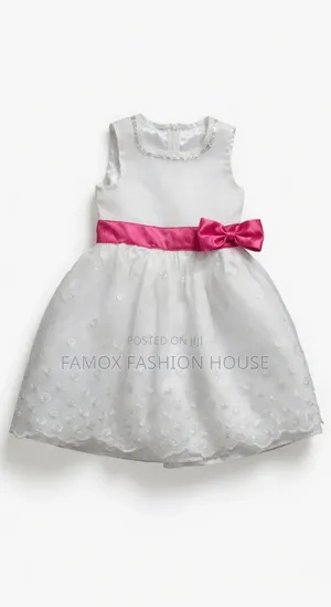 Beautiful White Flower Girl Dress With Pink Satin Bow - 4-5-6-7 Years