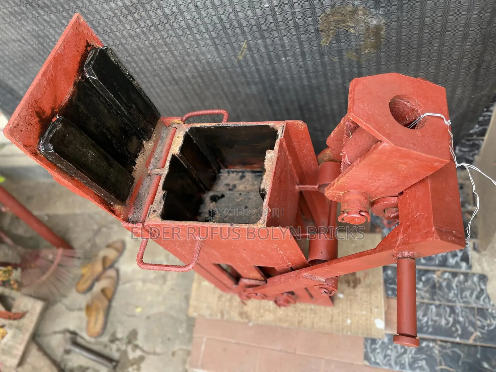 9” Hydraform Interlocking Brick Press Machine-Dry Stacked