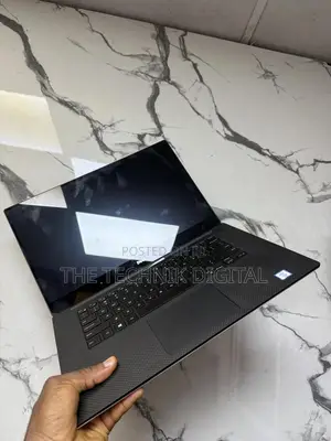 Laptop Dell Precision 15 5520 32GB Intel Xeon SSD 512GB