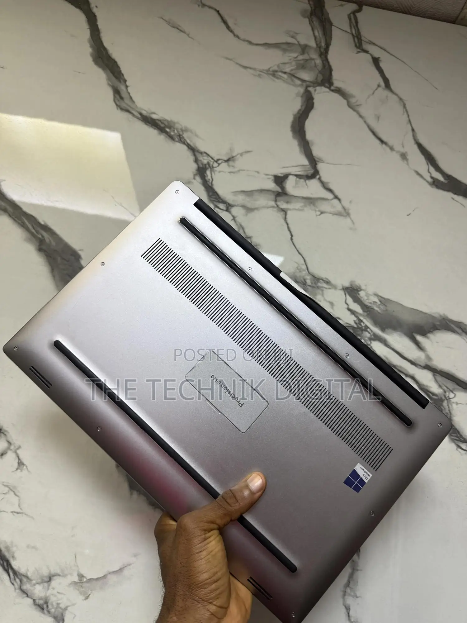 Laptop Dell Precision 15 5520 32GB Intel Xeon SSD 512GB