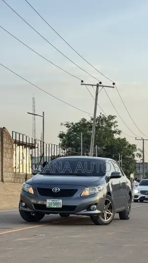 Toyota Corolla 2011 Gray