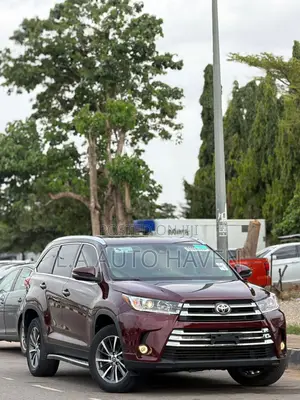 Toyota Highlander 2019 Burgundy