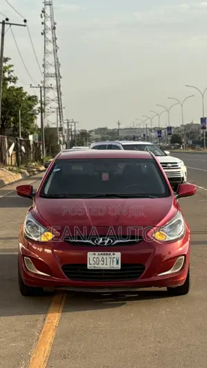 Hyundai Accent 2013