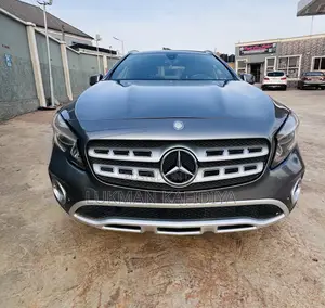 Mercedes-Benz GLA 250 2018 Gray