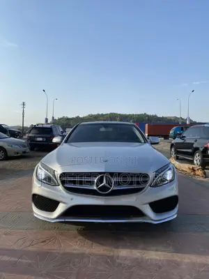 Mercedes-Benz C300 Luxury 4dr AWD 4Matic Sedan (2.0L 4cyl 7A) 2015