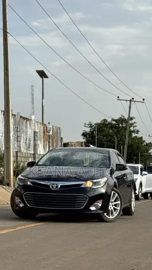 Toyota Avalon XLE 4dr Sedan (3.5L 6cyl 6A) 2014 Black