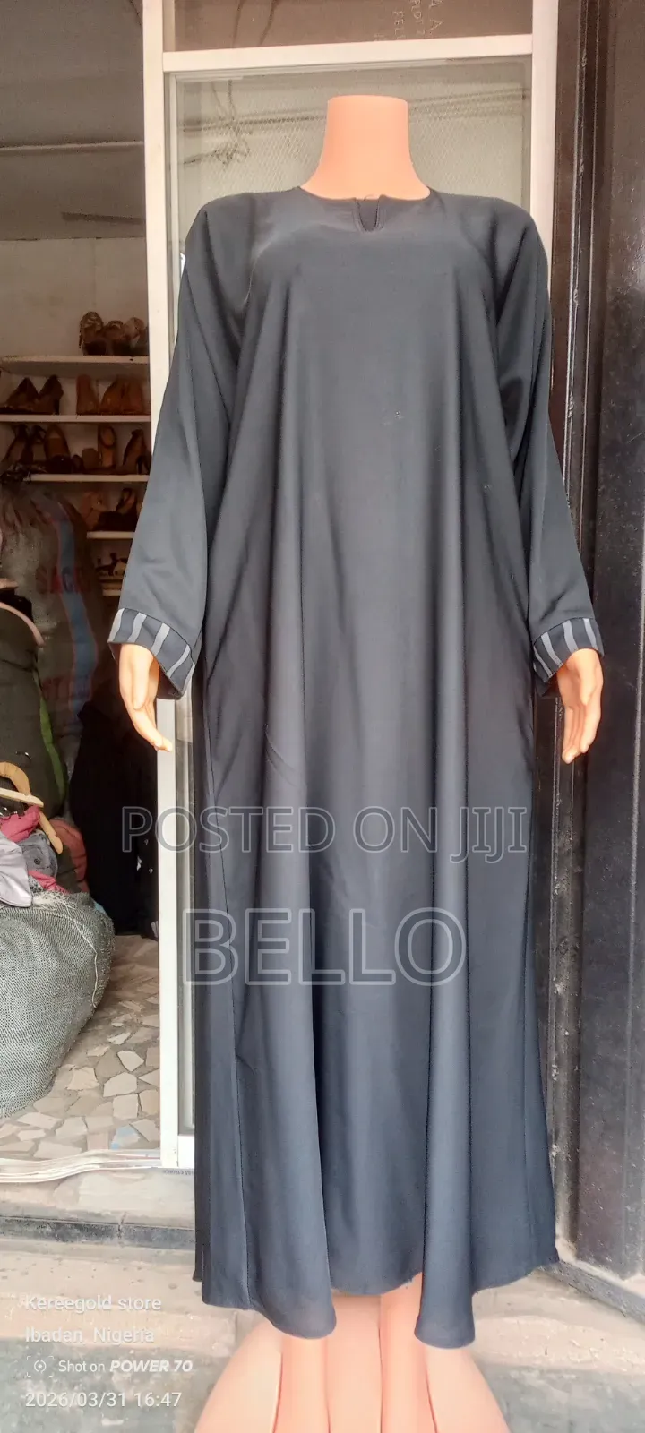 Dubai Thrift Abaya