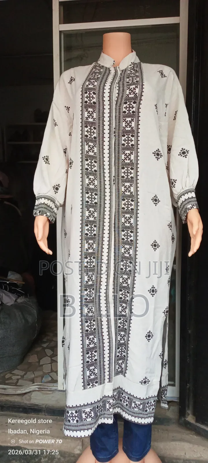 Dubai Thrift Abaya