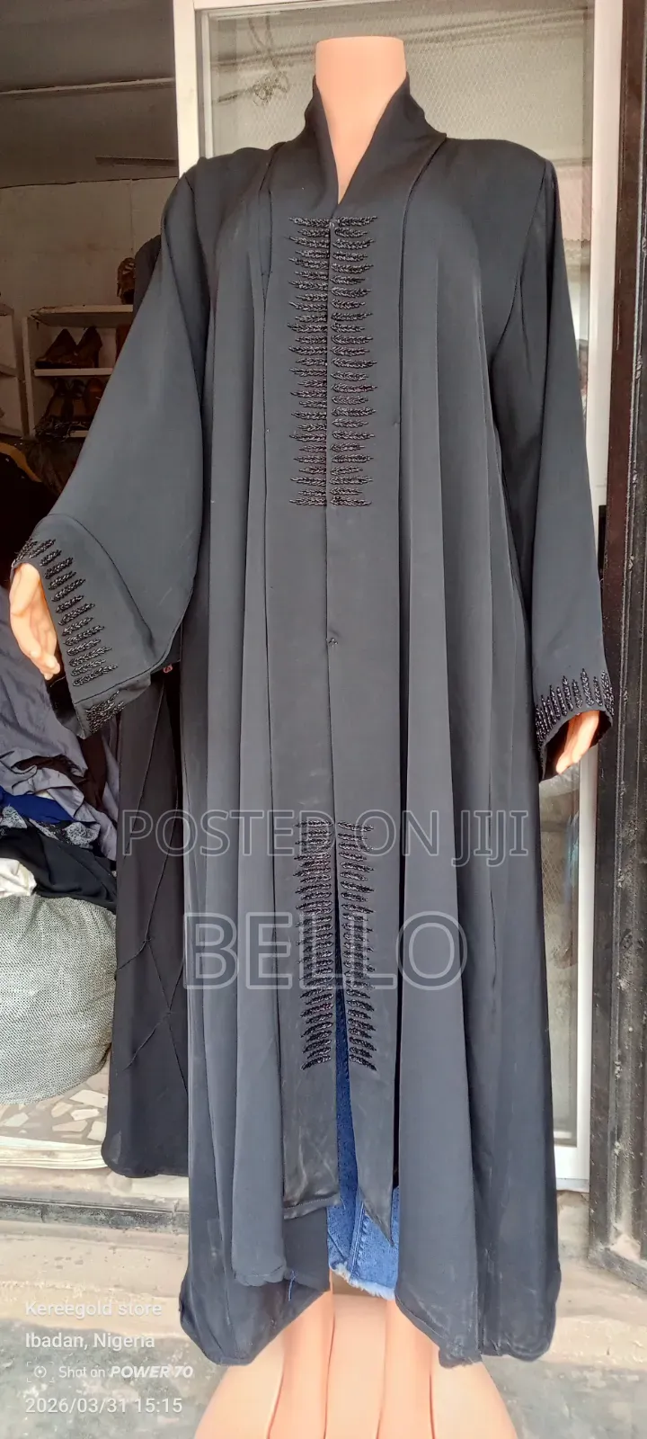 Dubai Thrift Abaya