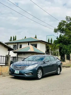 Hyundai Azera 3.3L 2013 Blue