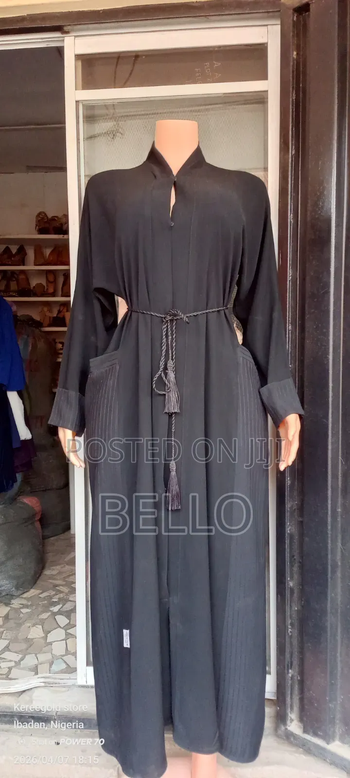 Dubai Thrift Abaya