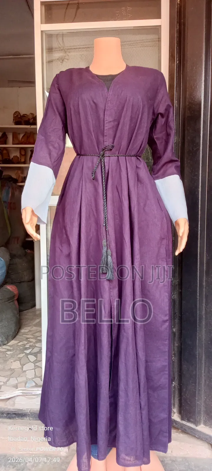 Dubai Thrift Abaya