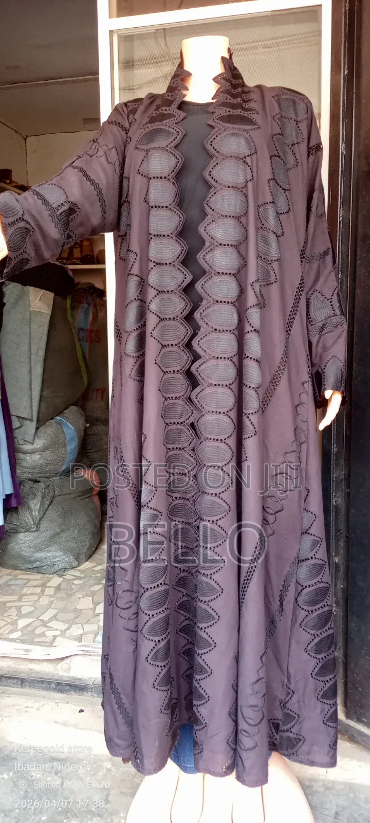 Dubai Thrift Abaya