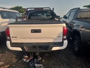 Toyota Tacoma Limited Double Cab 6' Bed V6 AT 2023 White