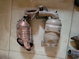 Two Engine Catalyst Converter for Toyota Highlander 2018 Model