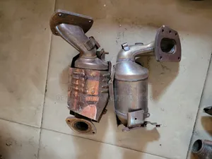 Two Engine Catalyst Converter for Toyota Highlander 2018 Model